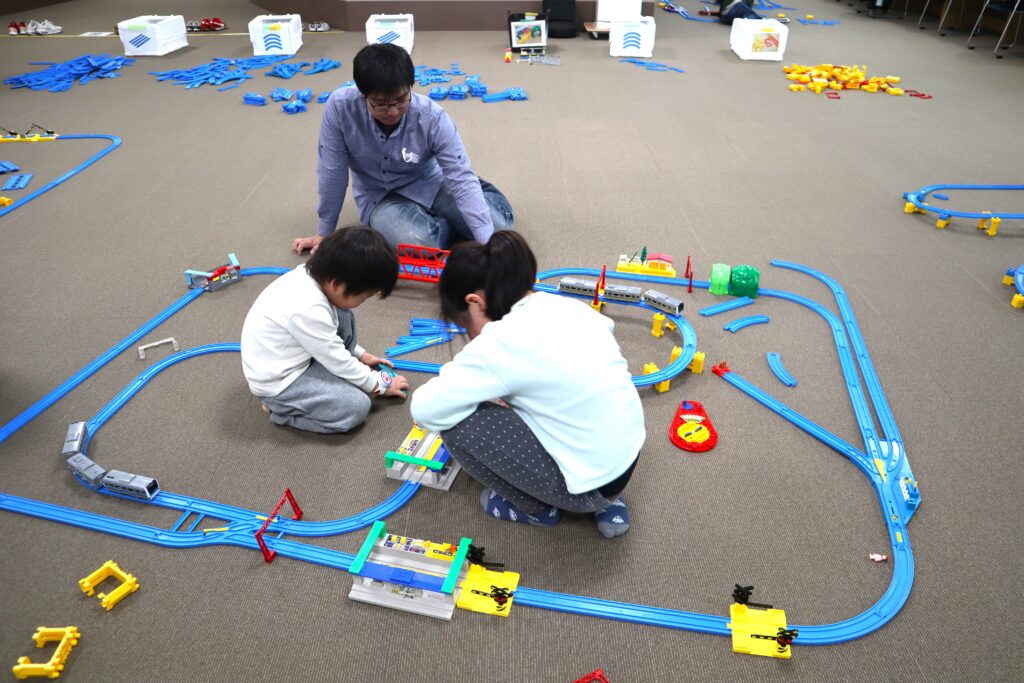 プラレールであそぼう！(3月分) | 実施報告 | 障害者スポーツ文化